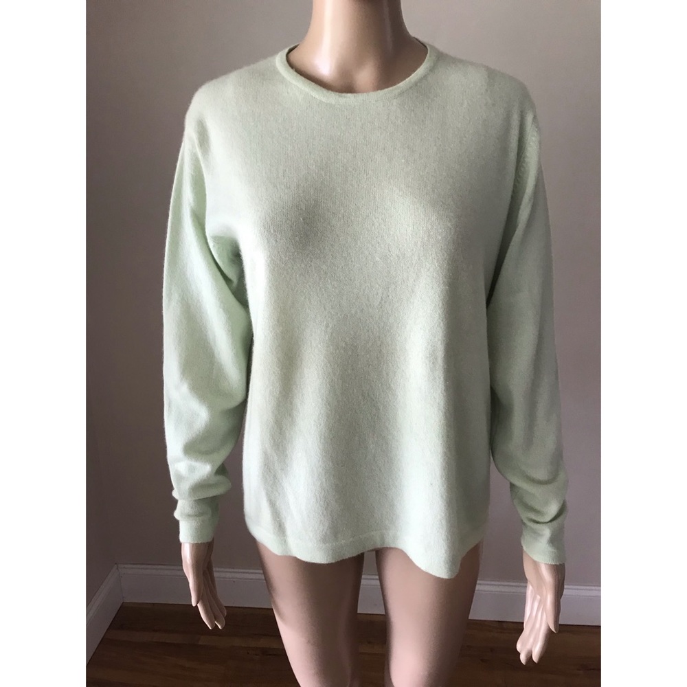Sutton Studio Cashmere Sweater in Pale Green